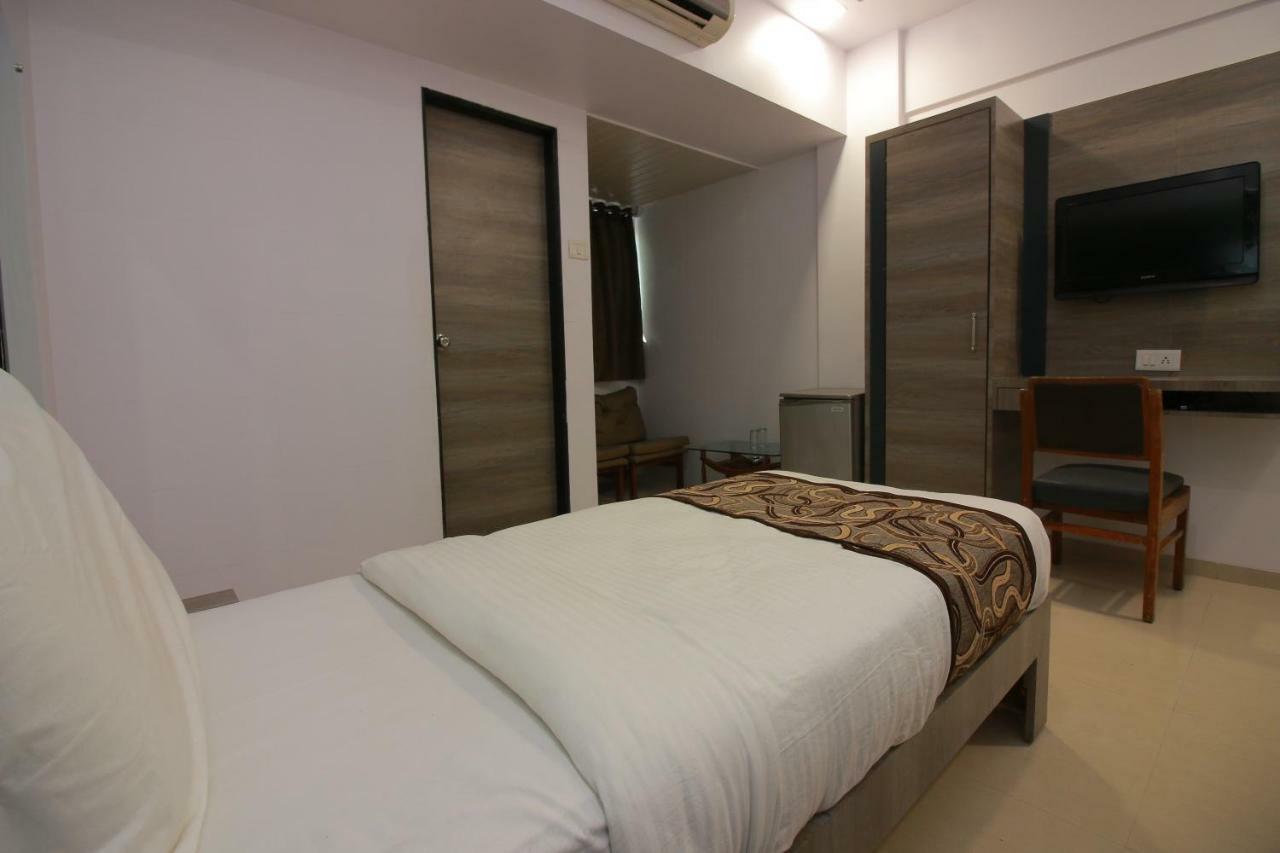 Hotel Apex Navi Mumbai Exterior foto