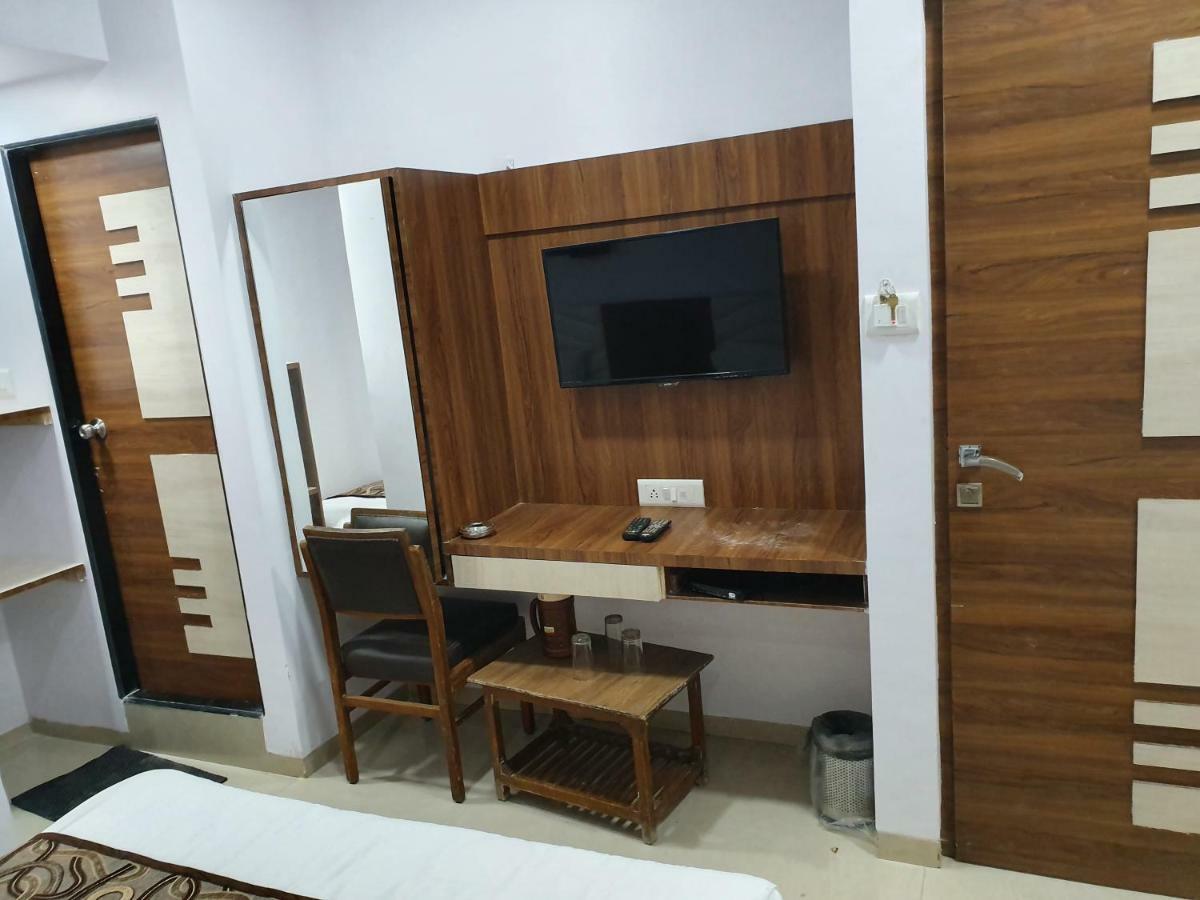 Hotel Apex Navi Mumbai Exterior foto